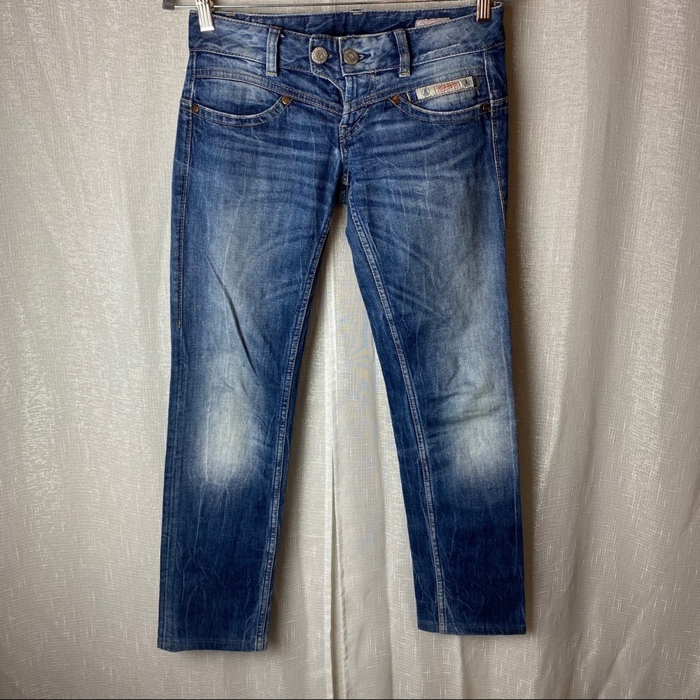 Low Rise Women's Blue Denim Jeans - Classic Slim Fit